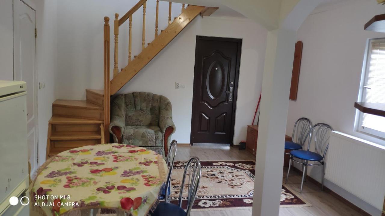Роман Beregovo Exterior foto